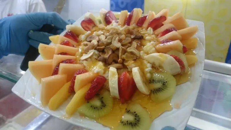 إضافة قشطة + عسل + مكسرات